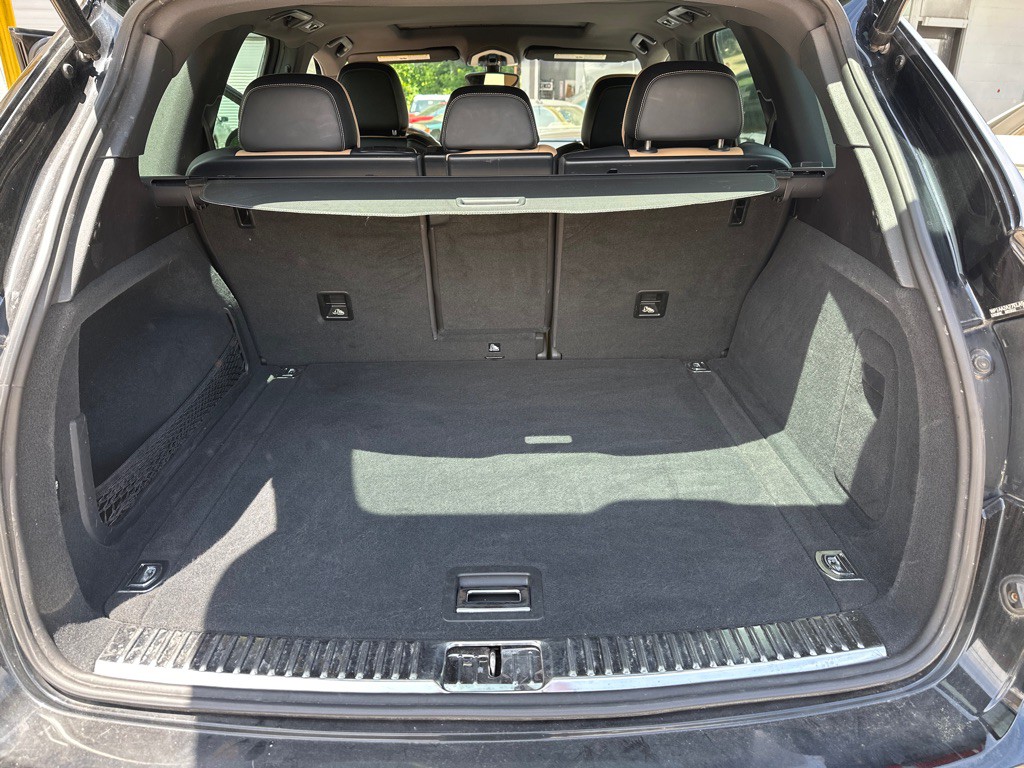 2014 Porsche Cayenne Image 9