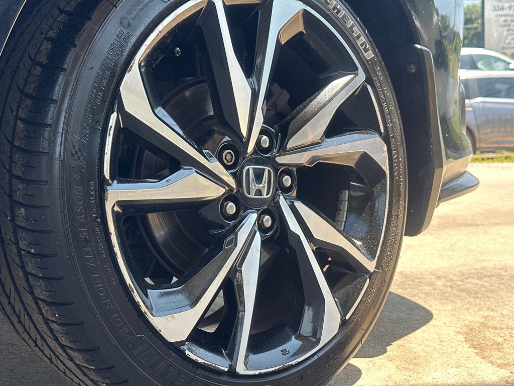 2018 Honda Civic Image 8