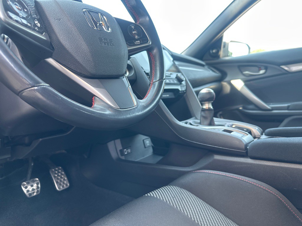 2018 Honda Civic Image 11