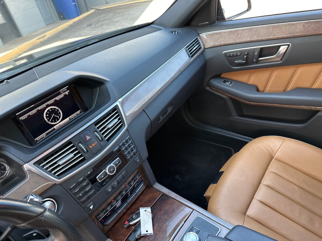 2013 Mercedes-Benz E-Class Image 15
