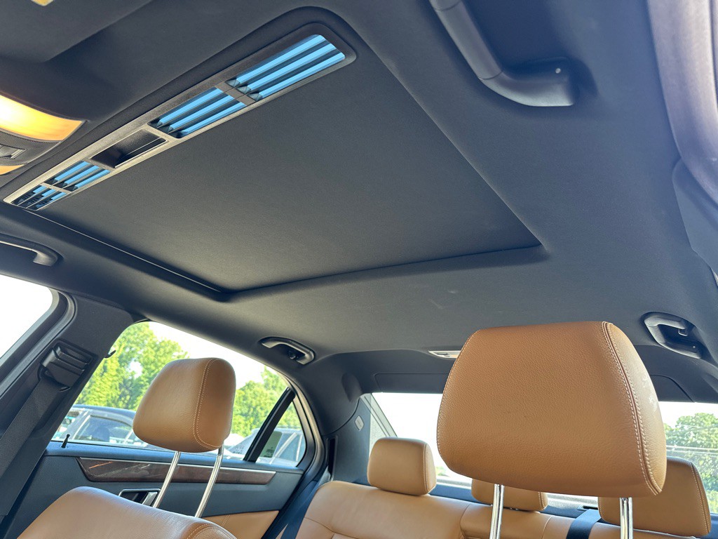 2013 Mercedes-Benz E-Class Image 16