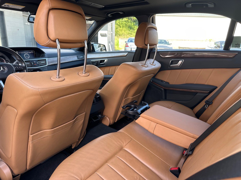 2013 Mercedes-Benz E-Class Image 18