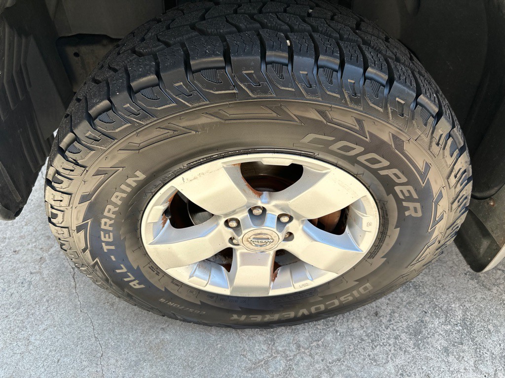 2012 Nissan Xterra Image 11