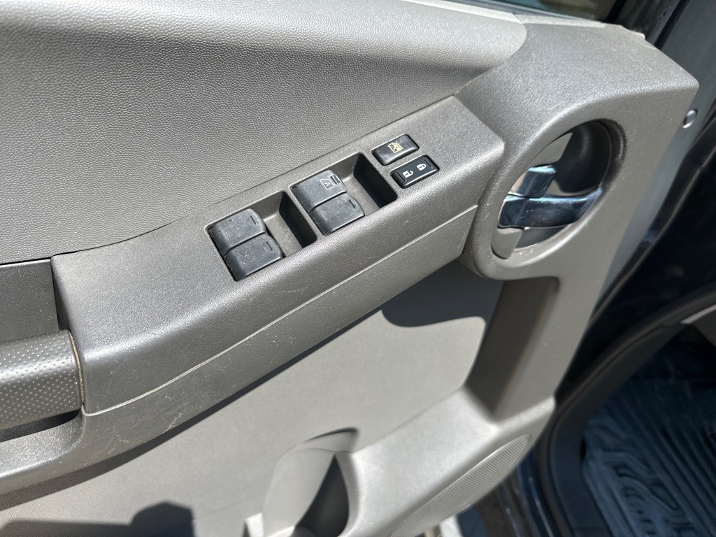 2012 Nissan Xterra Image 12