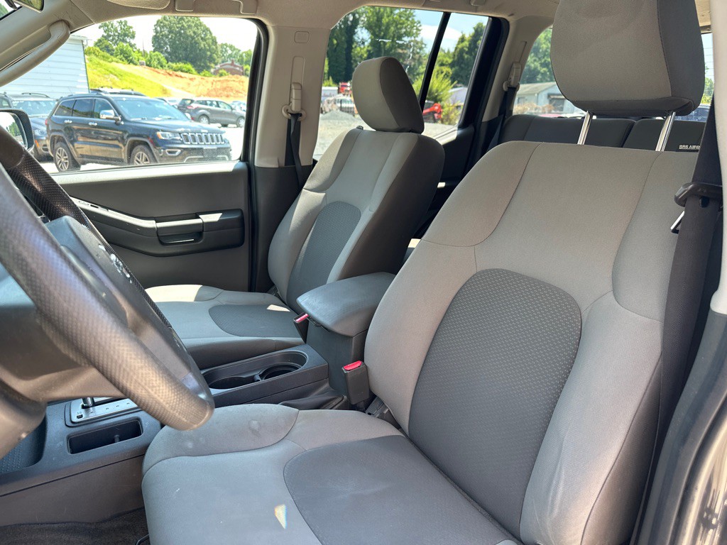 2012 Nissan Xterra Image 14