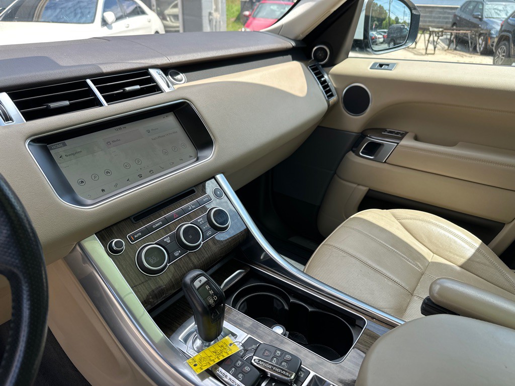 2017 Land Rover Range Rover Sport Image 16