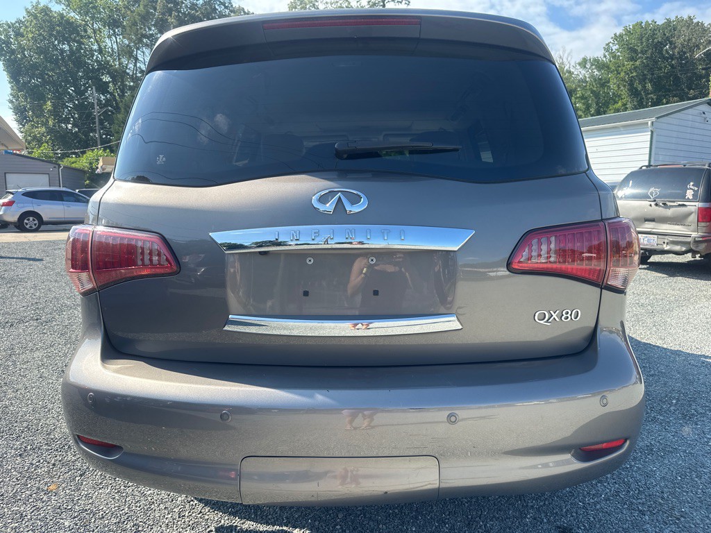 2014 INFINITI QX80 Image 7