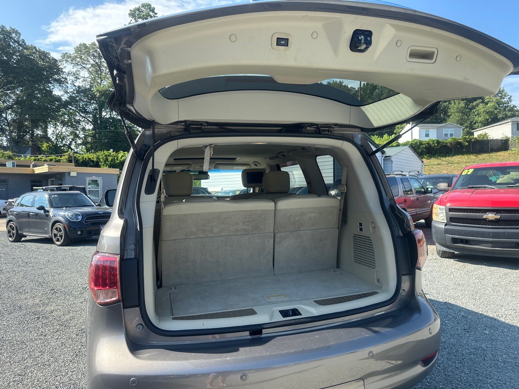 2014 INFINITI QX80 Image 18