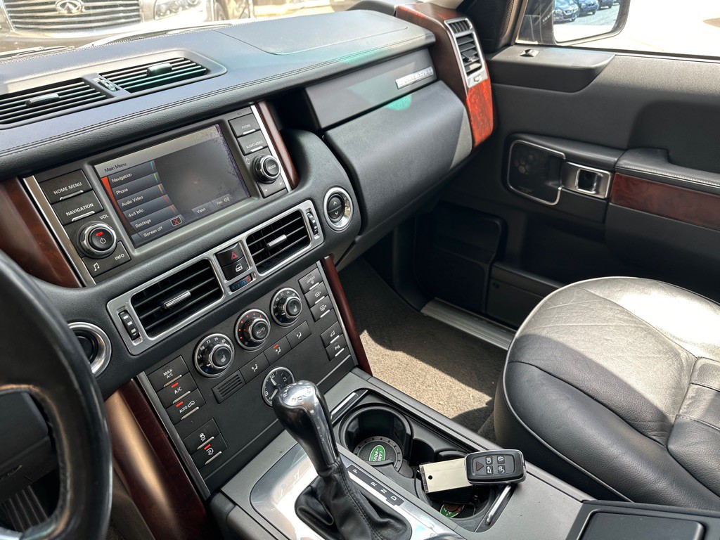 2012 Land Rover Range Rover Image 14