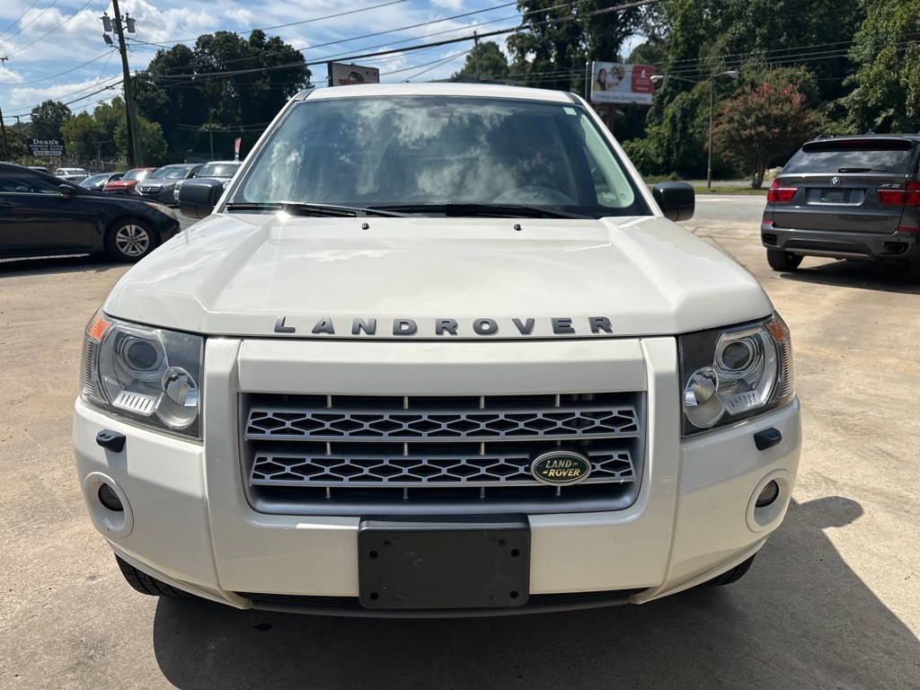2009 Land Rover LR2 Image 3