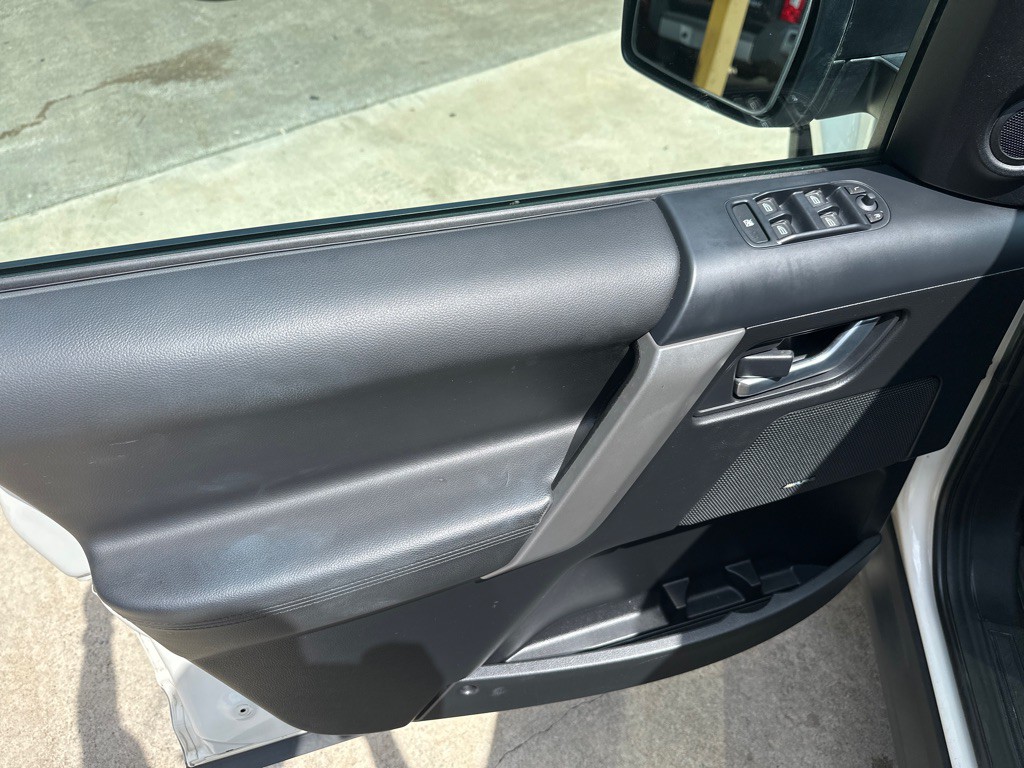 2009 Land Rover LR2 Image 11