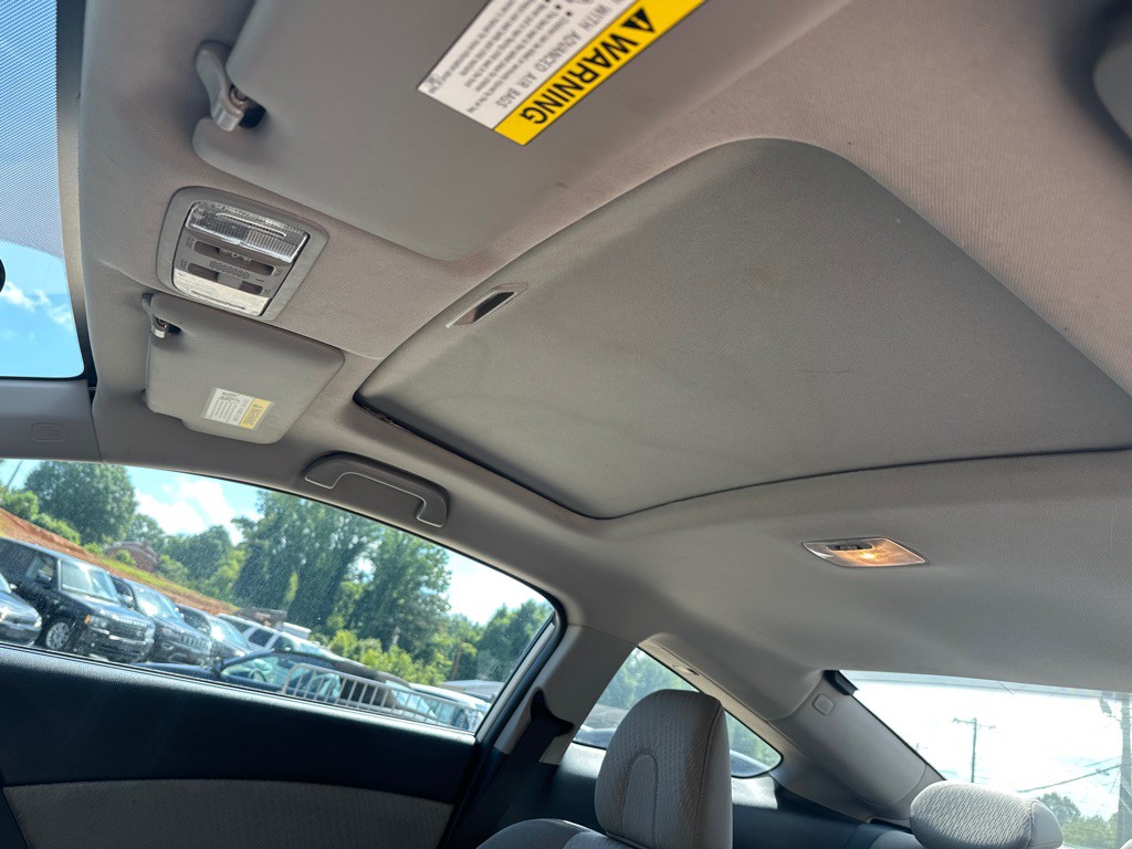 2015 Honda Civic Image 14