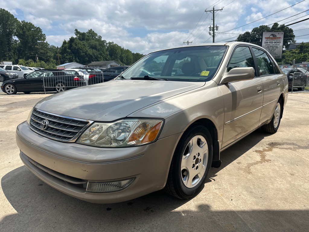 2003 Toyota Avalon Image 1