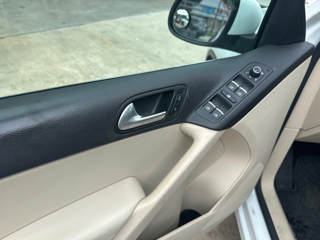 2017 Volkswagen Tiguan Image 10