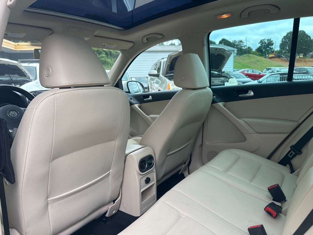 2017 Volkswagen Tiguan Image 15