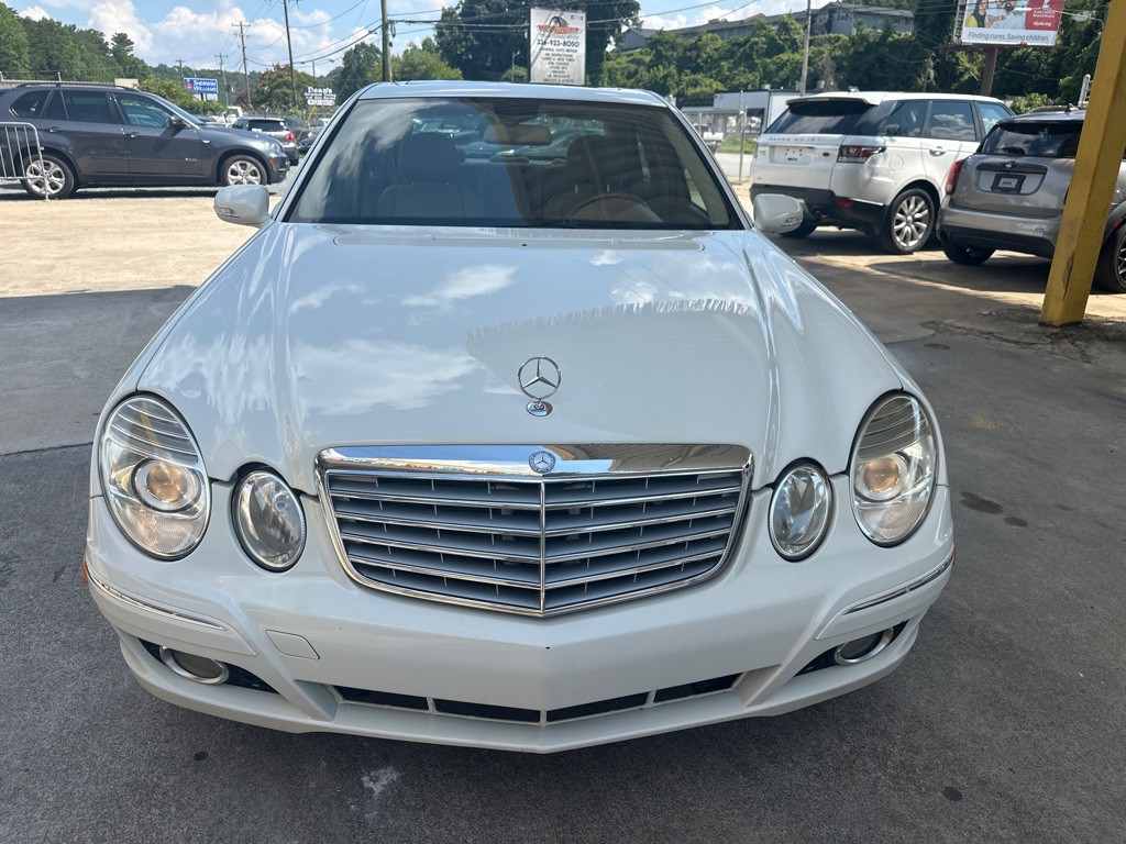 2008 Mercedes-Benz E-Class Image 3