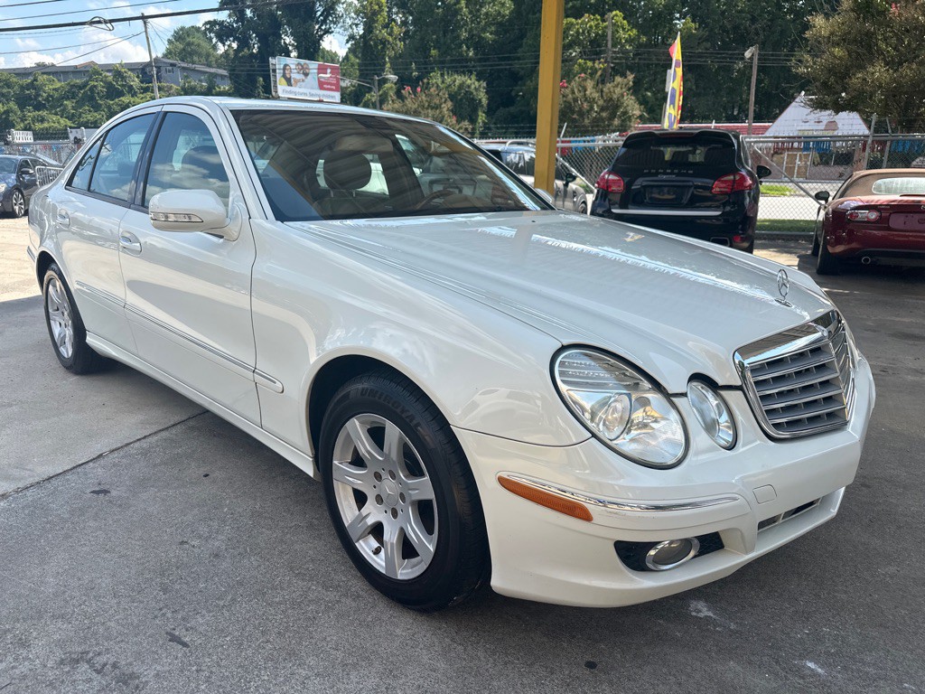 2008 Mercedes-Benz E-Class Image 4