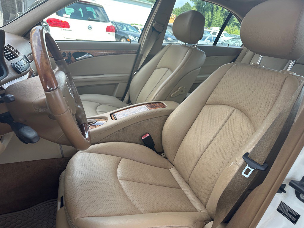 2008 Mercedes-Benz E-Class Image 13