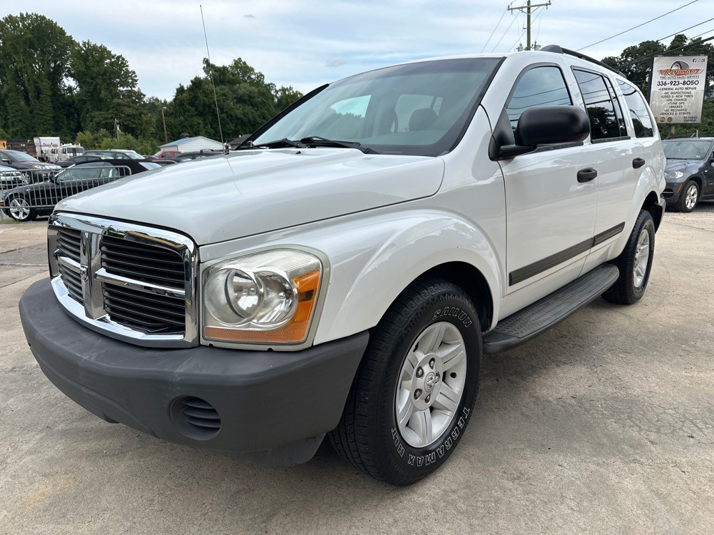 2005 Dodge Durango Image 1