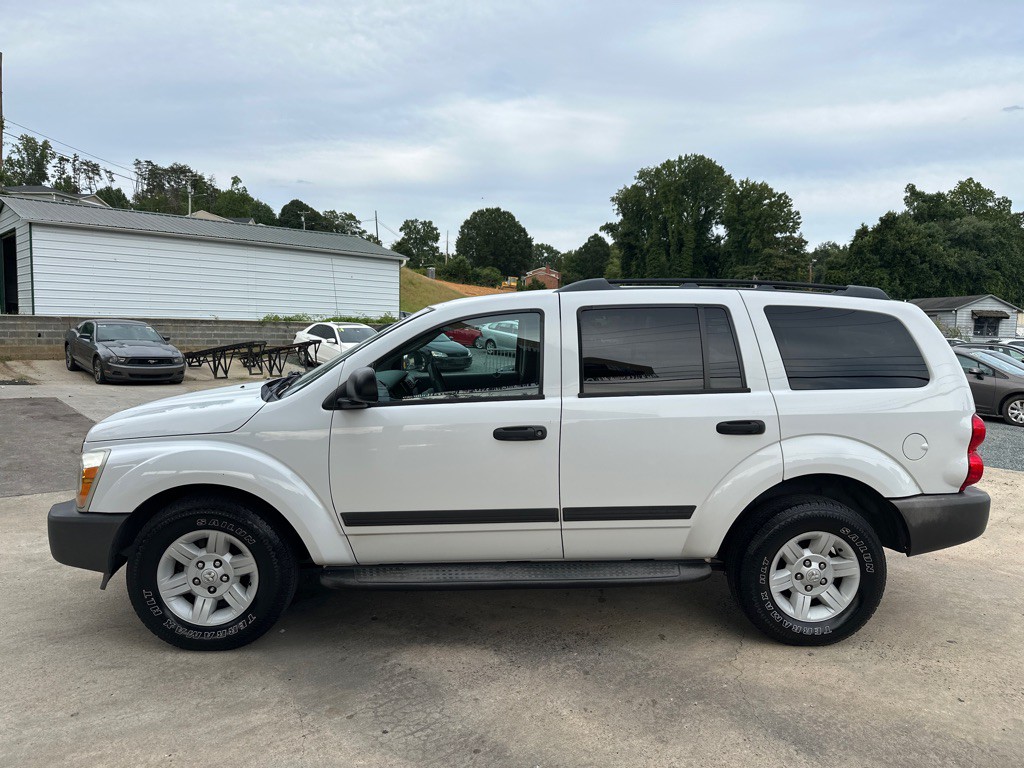 2005 Dodge Durango Image 2