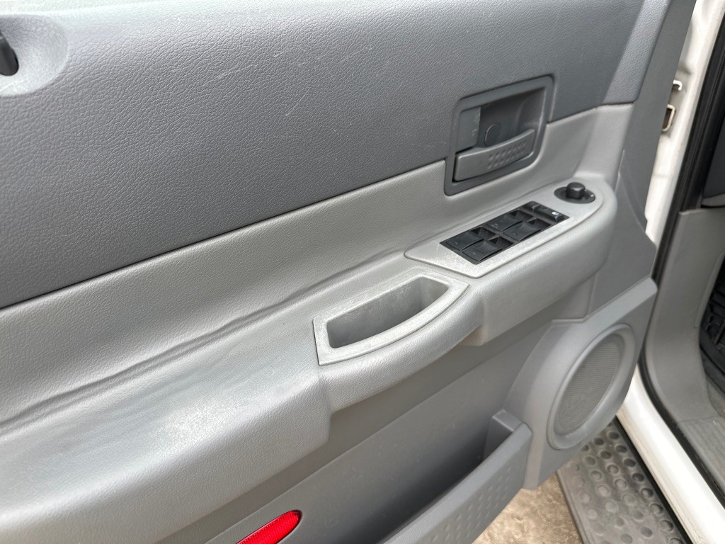 2005 Dodge Durango Image 11
