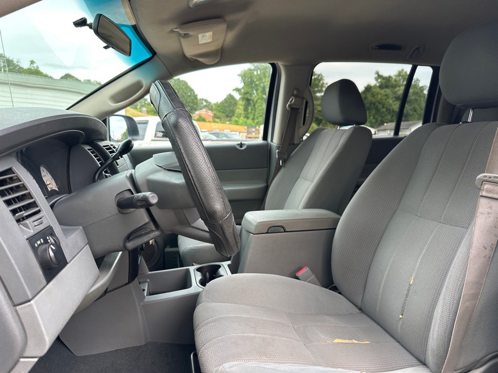 2005 Dodge Durango Image 13