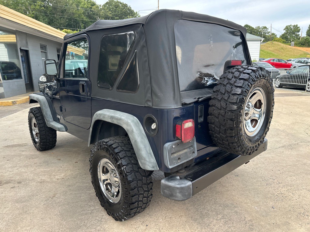 2002 Jeep Wrangler Image 8