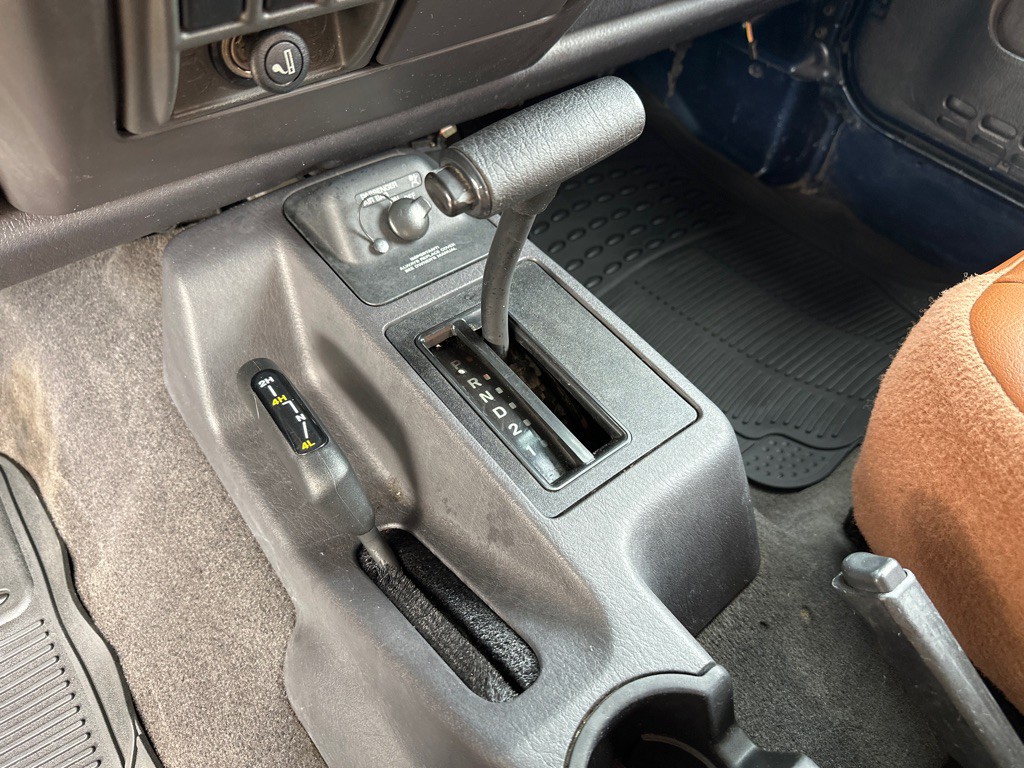 2002 Jeep Wrangler Image 15