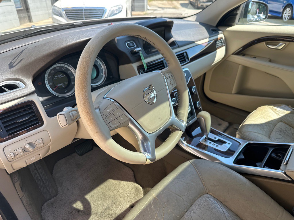 2012 Volvo S80 Image 12