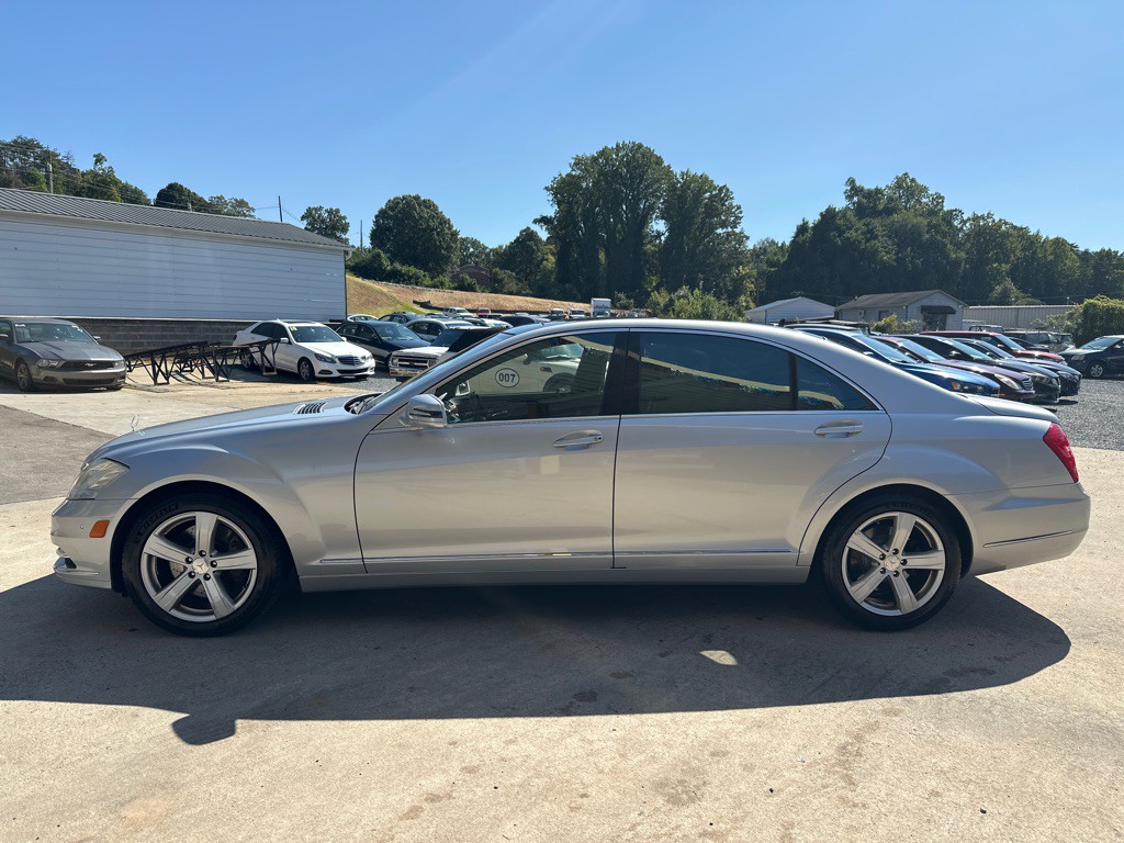2013 Mercedes-Benz S-Class Image 2