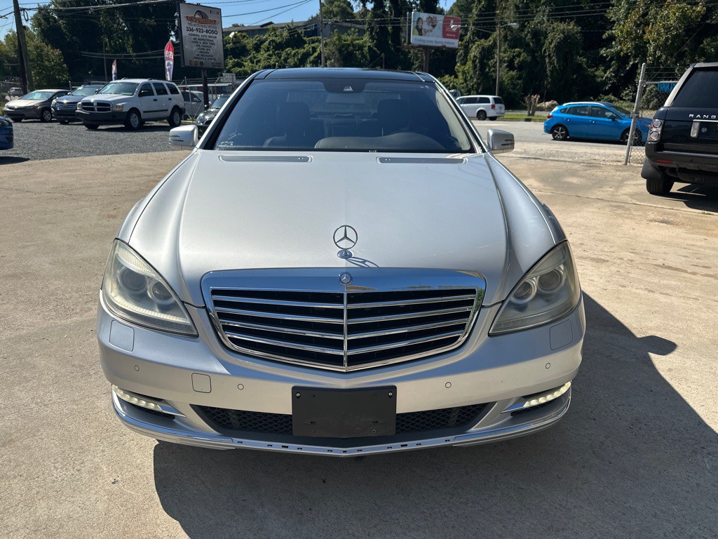 2013 Mercedes-Benz S-Class Image 3