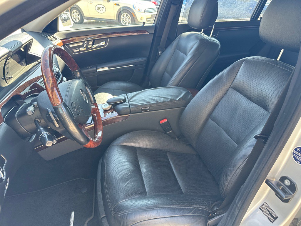 2013 Mercedes-Benz S-Class Image 12