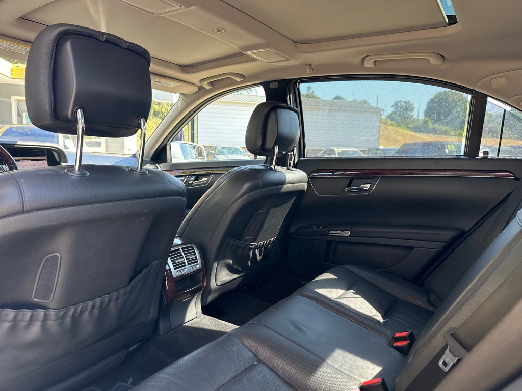 2013 Mercedes-Benz S-Class Image 16