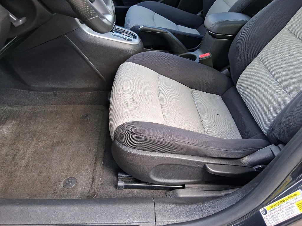 2015 Chevrolet Cruze Image 12