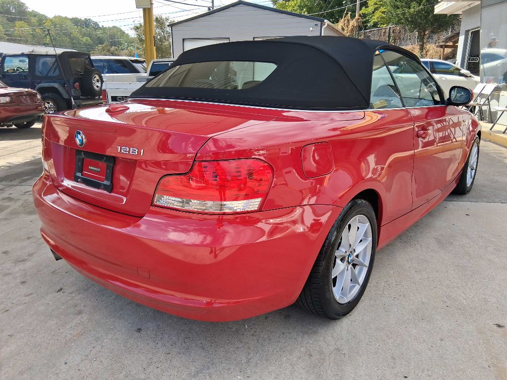 2011 BMW 1 Series Image 5