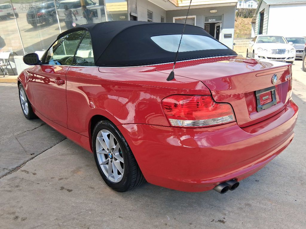 2011 BMW 1 Series Image 8