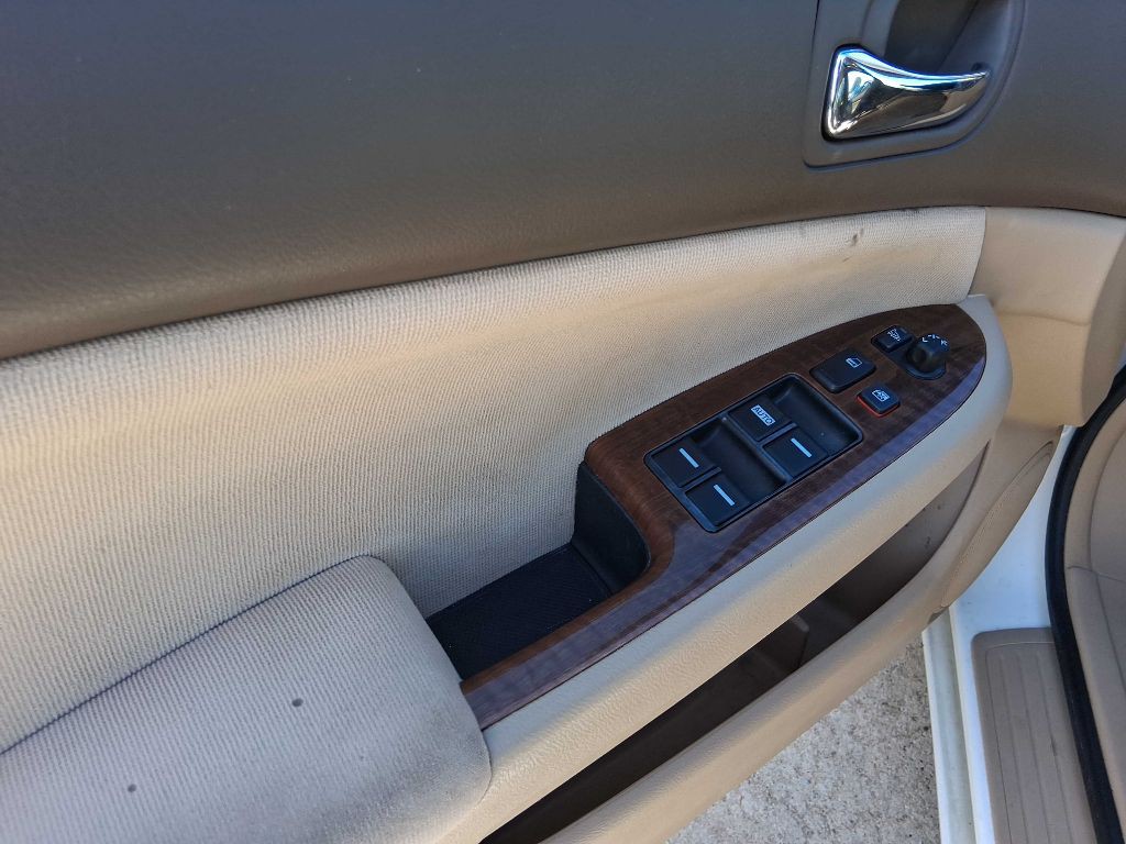 2007 Honda Accord Image 10