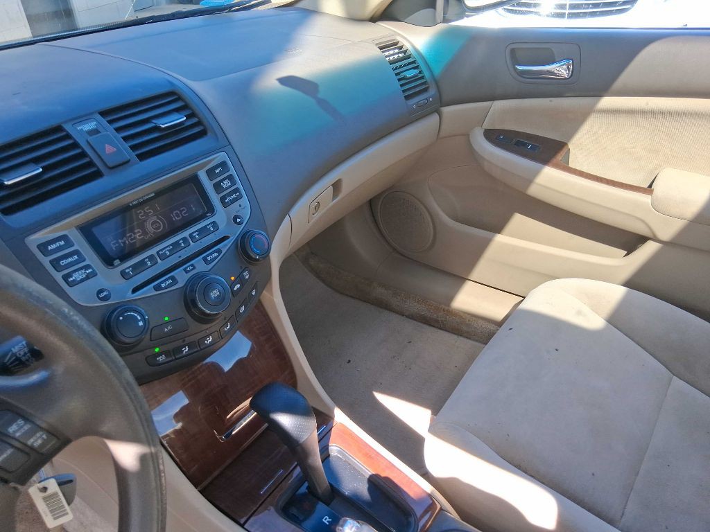 2007 Honda Accord Image 15