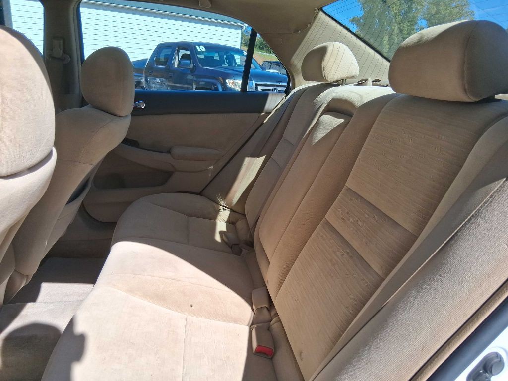 2007 Honda Accord Image 18