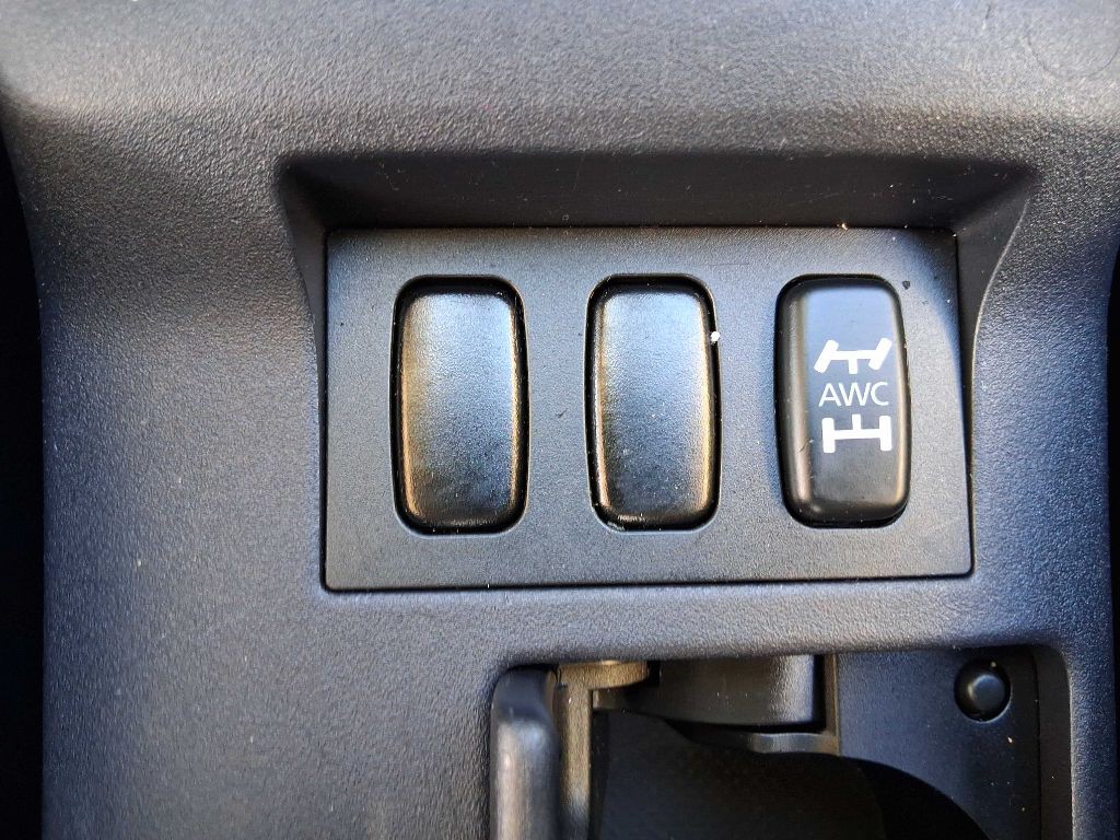2014 Mitsubishi Lancer Image 24