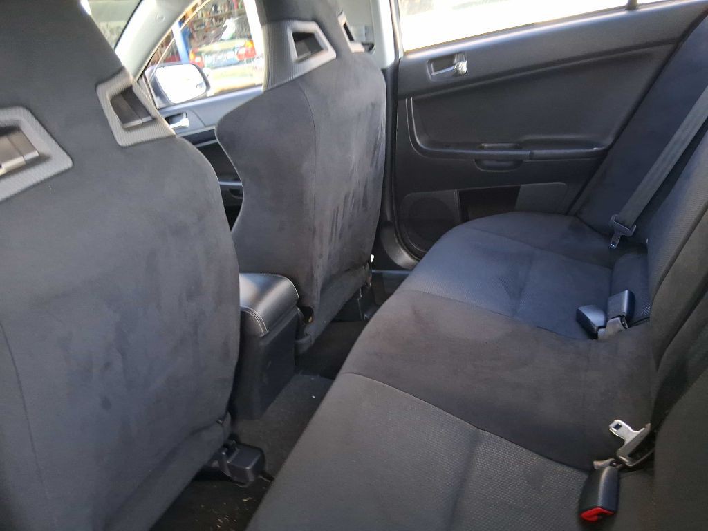 2014 Mitsubishi Lancer Image 26