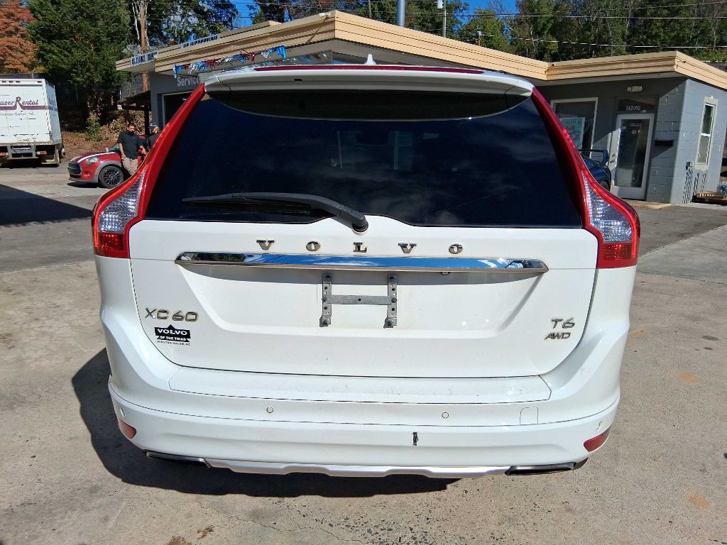 2015 Volvo XC60 Image 7