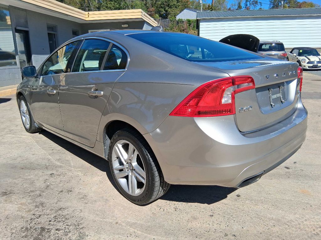 2015 Volvo S60 Image 9