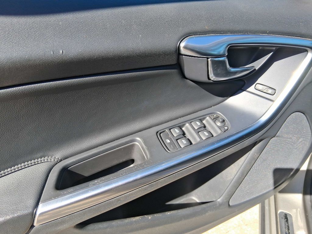 2015 Volvo S60 Image 10