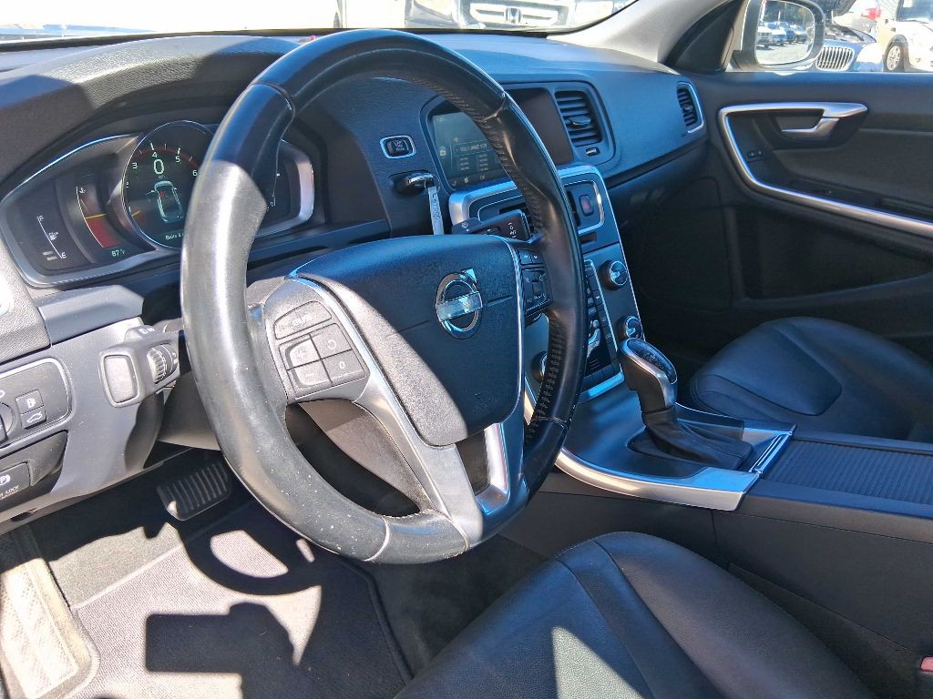 2015 Volvo S60 Image 13