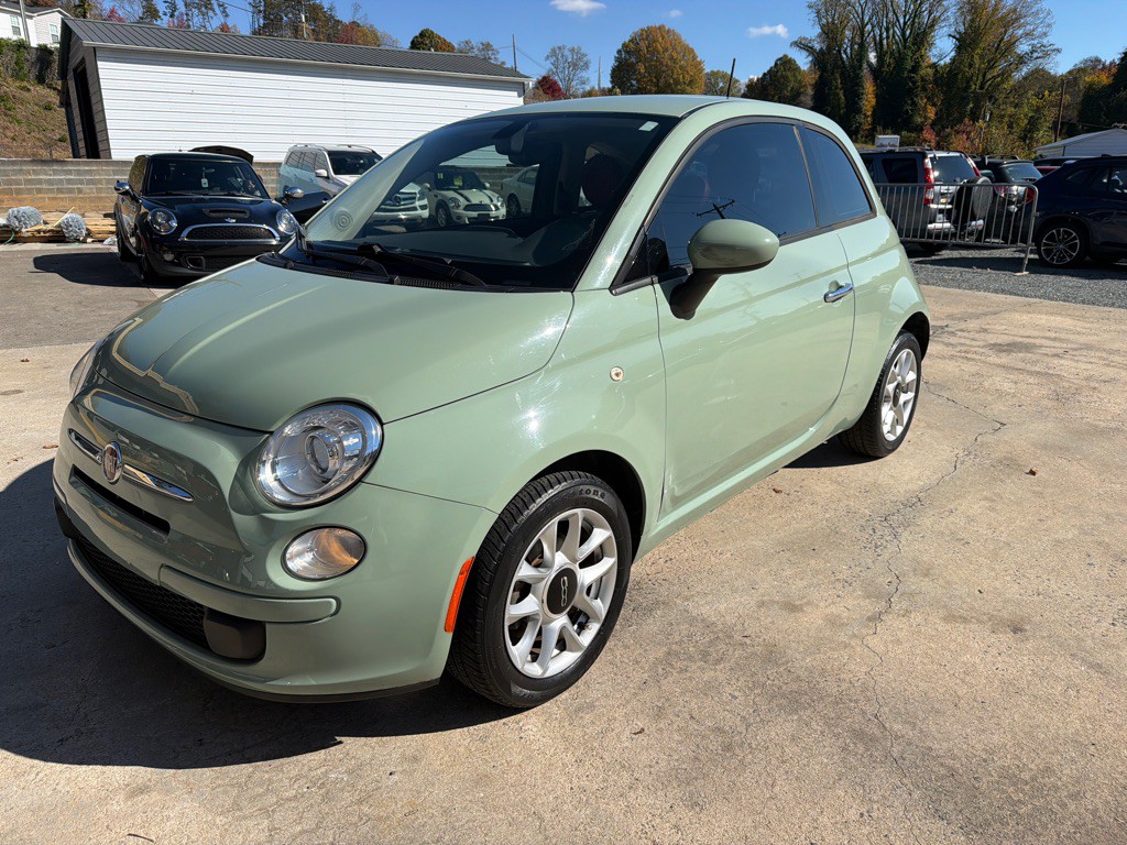 2017 FIAT 500 Image 3