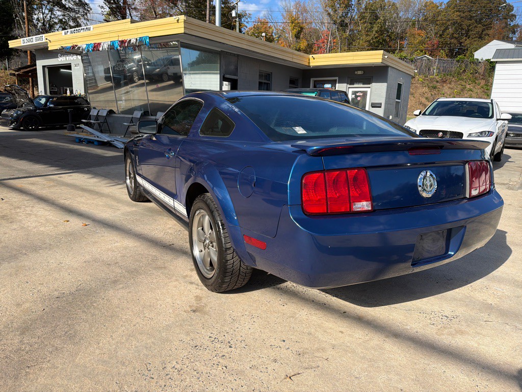 2007 Ford Mustang Image 3