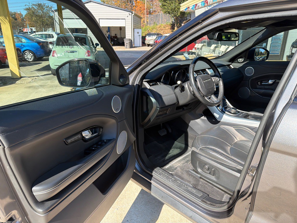 2017 Land Rover Range Rover Evoque Image 6