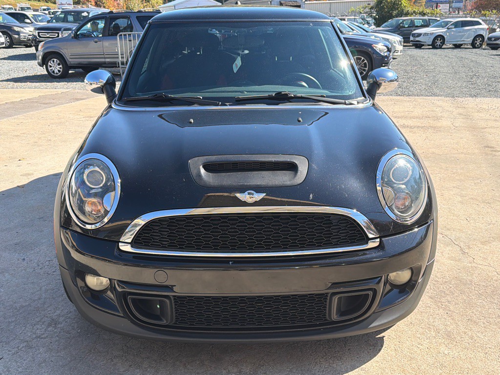 2012 MINI Cooper Image 2