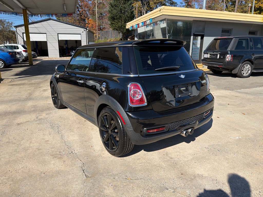 2012 MINI Cooper Image 5